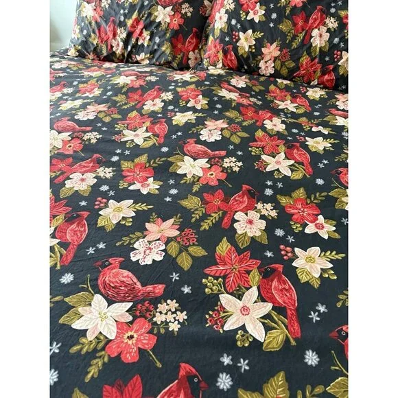 Pier One King Size Floral Cardinals Duvet Cover with Shams